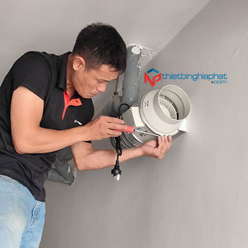 Quạt hút mùi nối ống Phi 150 11 Quạt hút mùi nối ống lắp trên tường