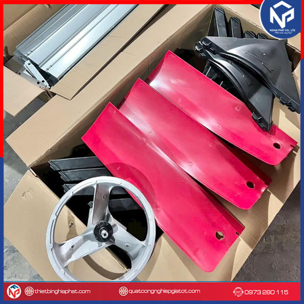 Quạt thông gió vuông Nutifan BMF-1380 8 Cánh Quạt thông gió vuông Nutifan BMF-1380